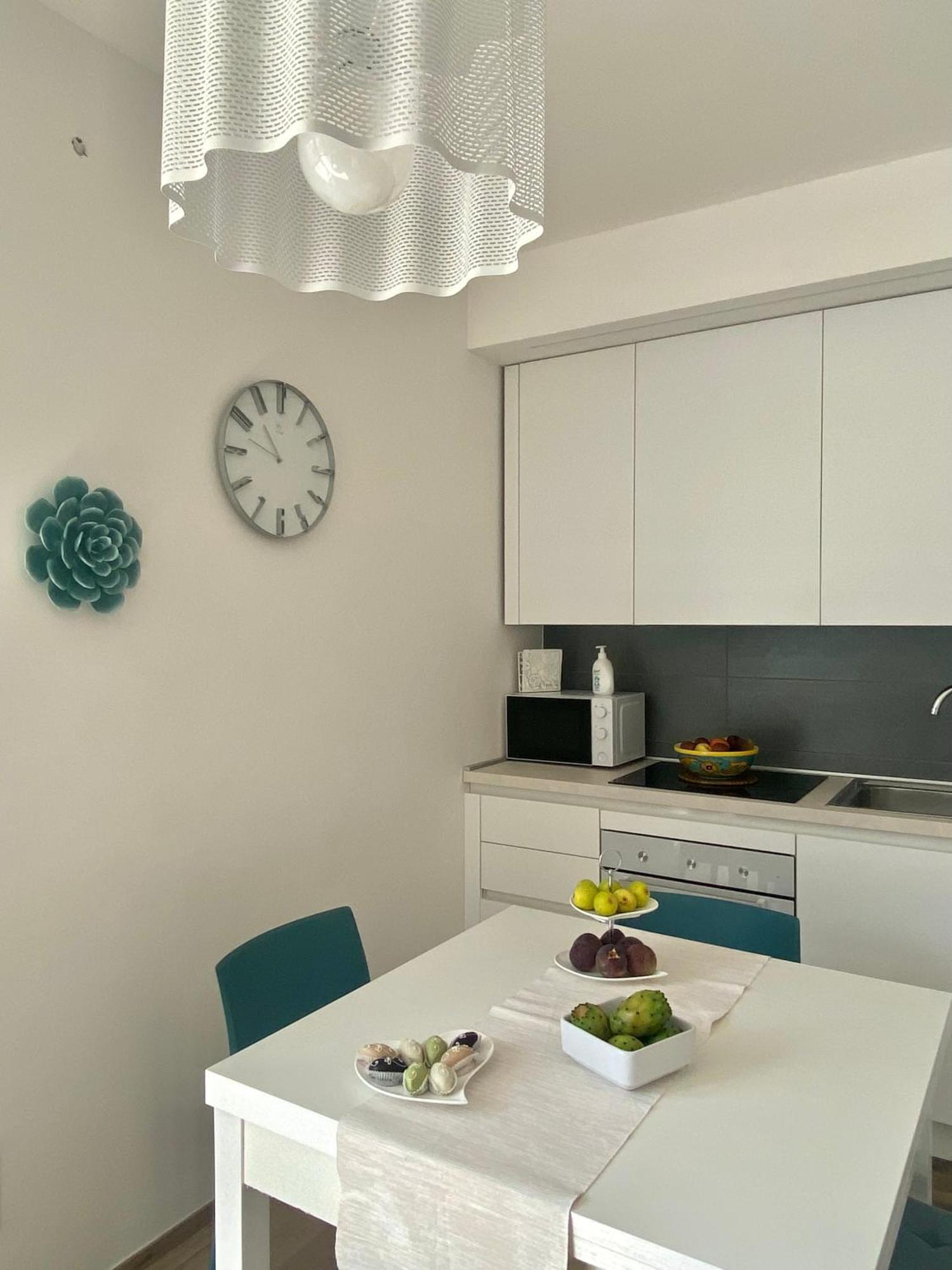 Aura Marina Casa Vacanze 폴리나노 아마레 외부 사진