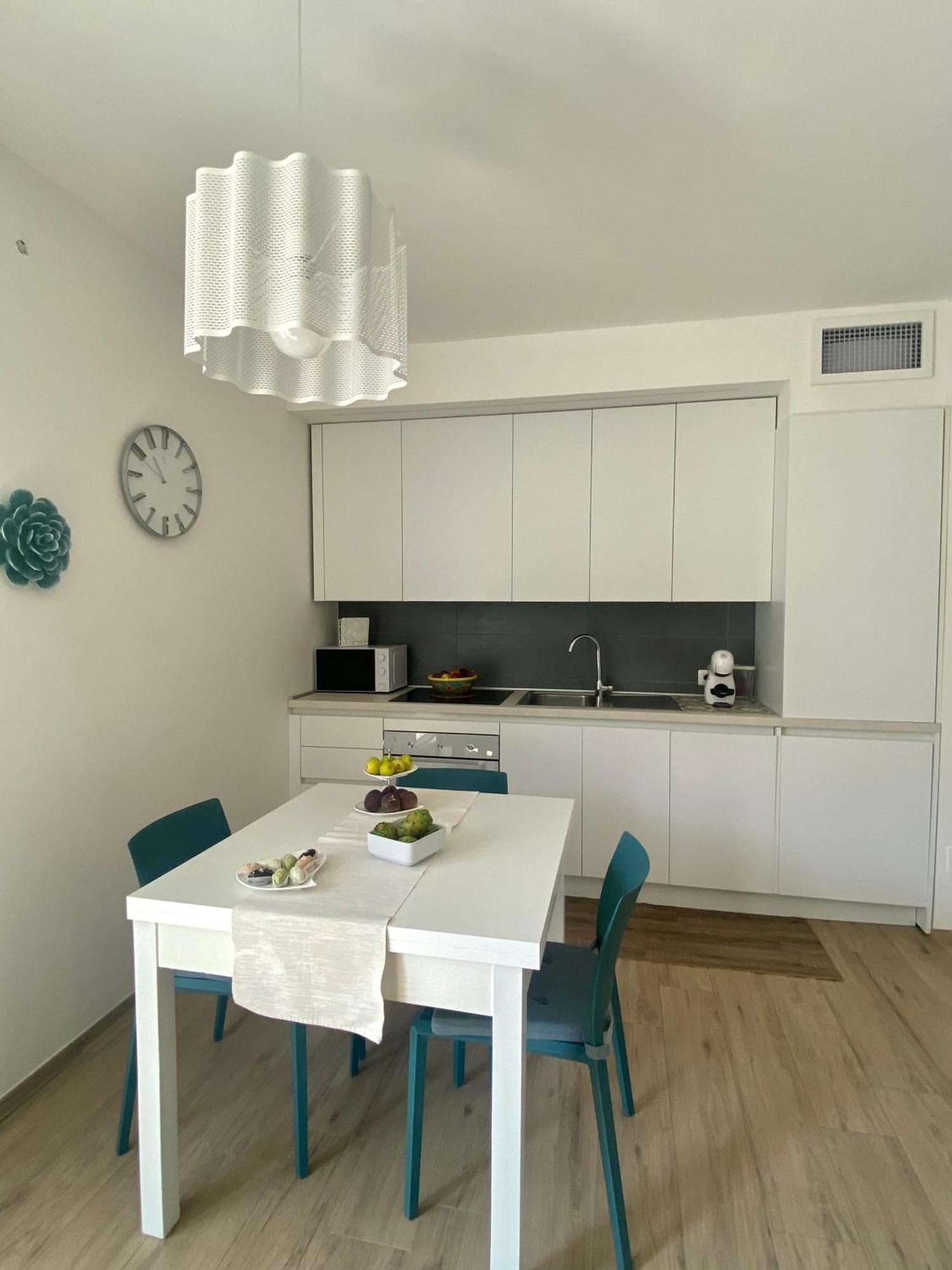 Aura Marina Casa Vacanze 폴리나노 아마레 외부 사진